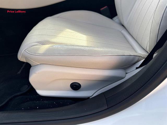 Used 2018 Mercedes-Benz E 300 image 18