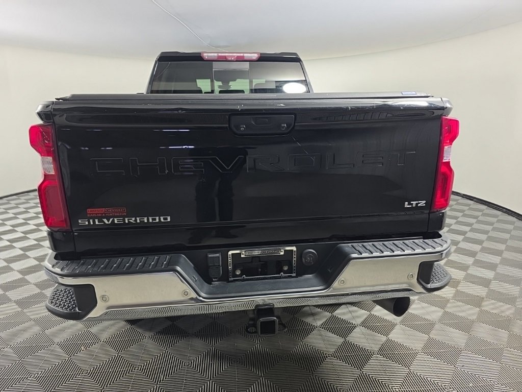 Used 2021 Chevrolet Silverado 2500 LTZ w/ LTZ Plus Package image 4