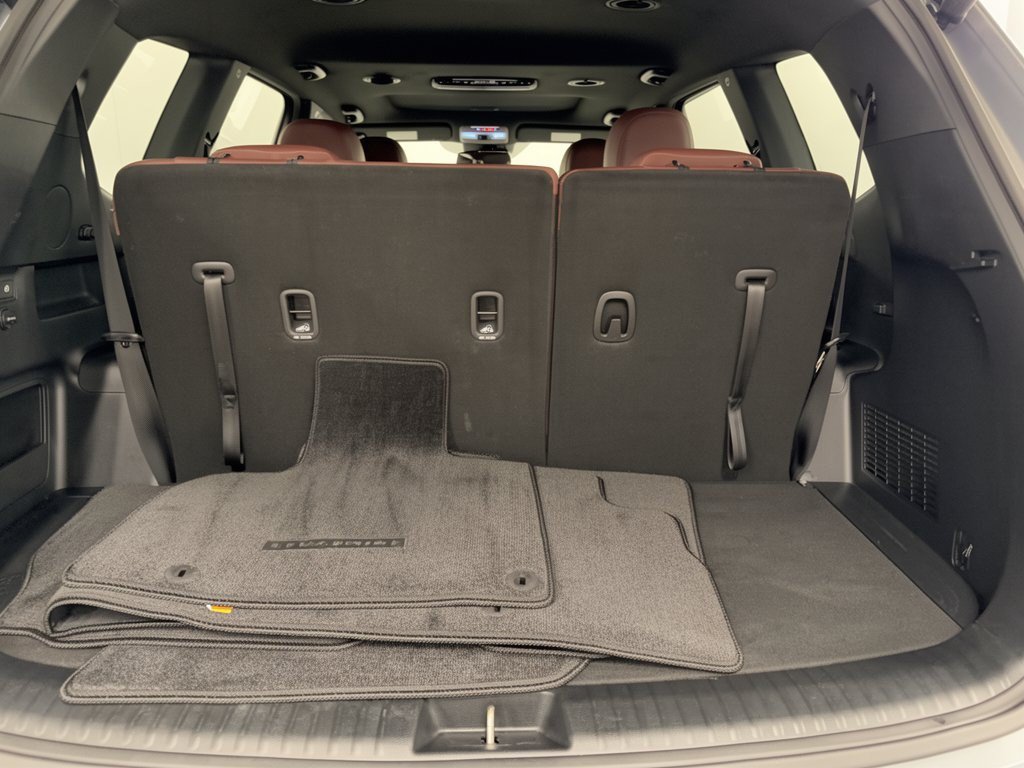 Used 2024 Kia Telluride EX w/ EX Captain's Chair Package FWD image 28