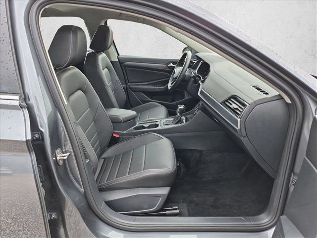 Used 2024 Volkswagen Jetta SE w/ Panoramic Sunroof Package FWD image 26