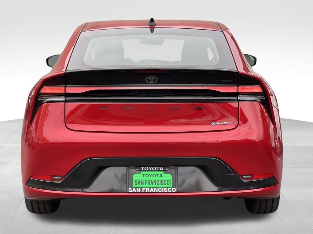 New 2026 Toyota Prius Plug-In Hybrid FWD image 4