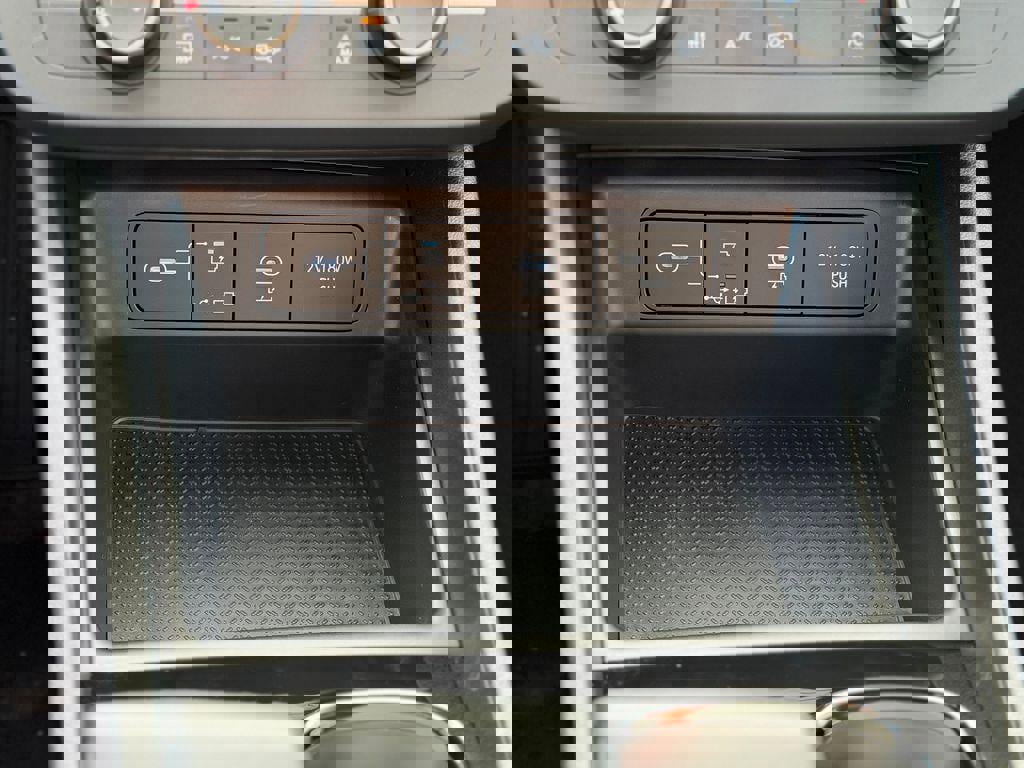 New 2026 Hyundai Santa Cruz SE image 13