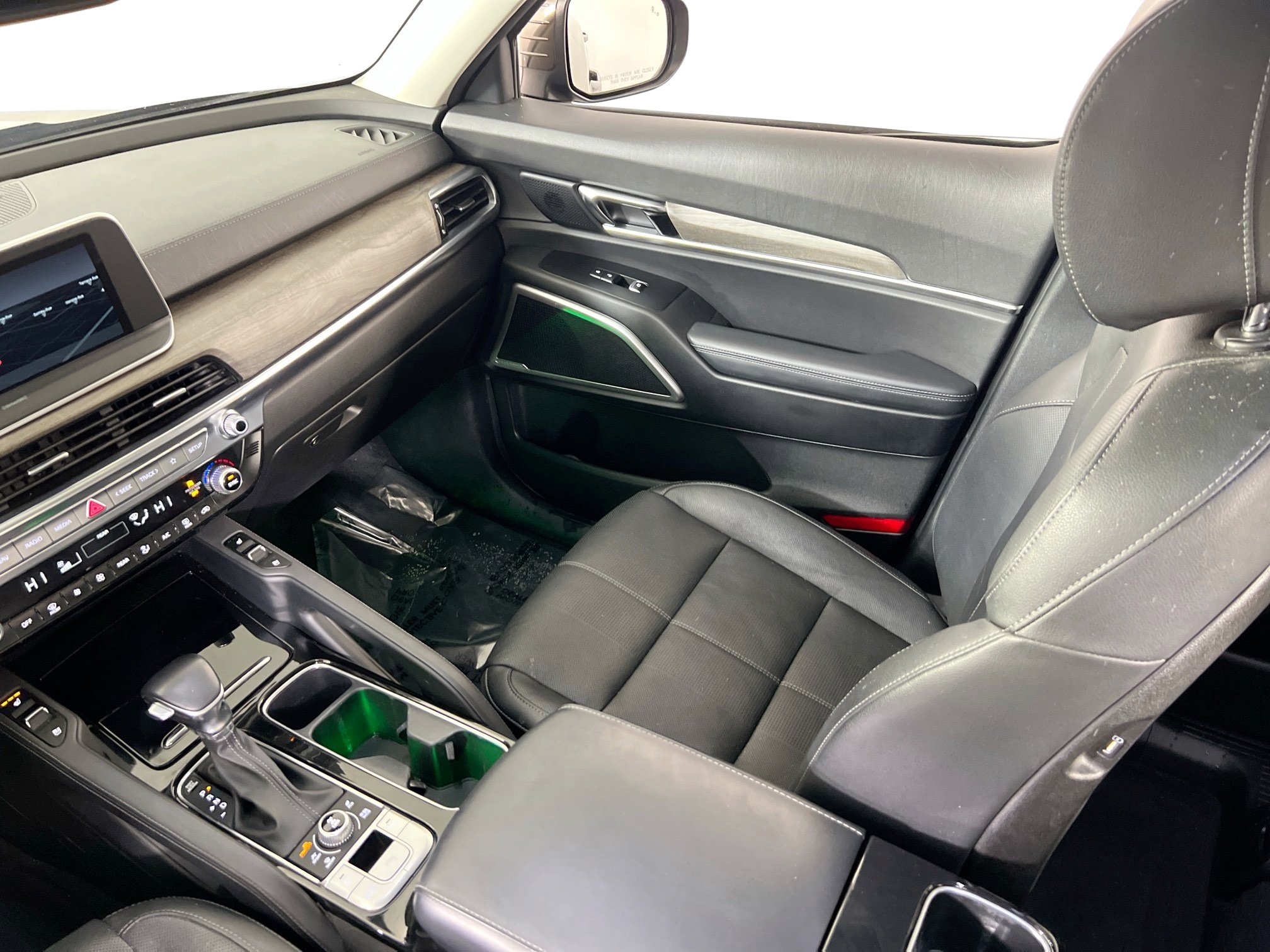 Used 2022 Kia Telluride EX w/ EX Premium Package image 25