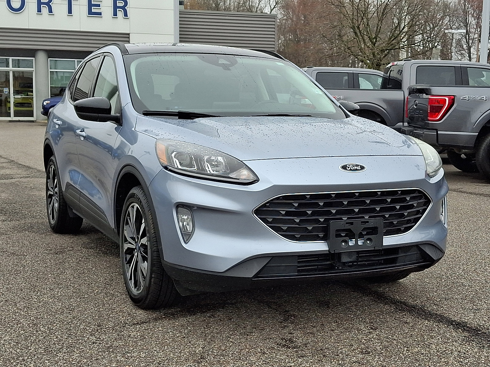 Certified 2022 Ford Escape SEL w/ SEL Stealth AWD Package image 2