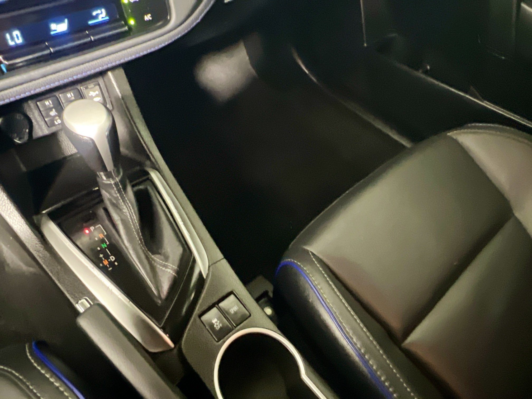 Used 2017 Toyota Corolla XSE FWD image 25