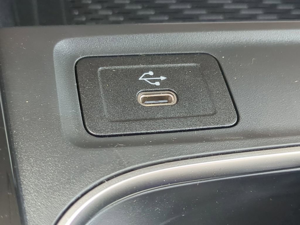 New 2025 Mercedes-Benz GLB 250 GLB 250 image 9