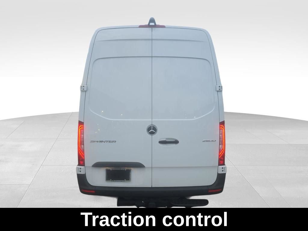 Used 2024 Mercedes-Benz Sprinter 2500 image 4