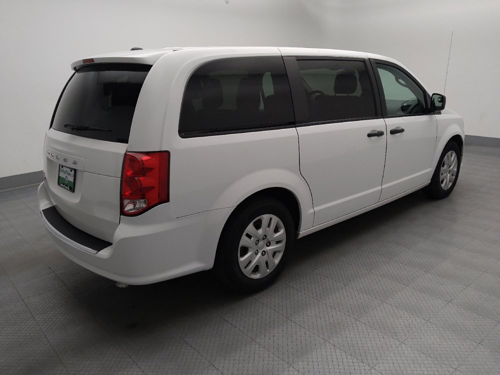 Used 2019 Dodge Grand Caravan SE w/ UConnect Hands-Free Group FWD image 10