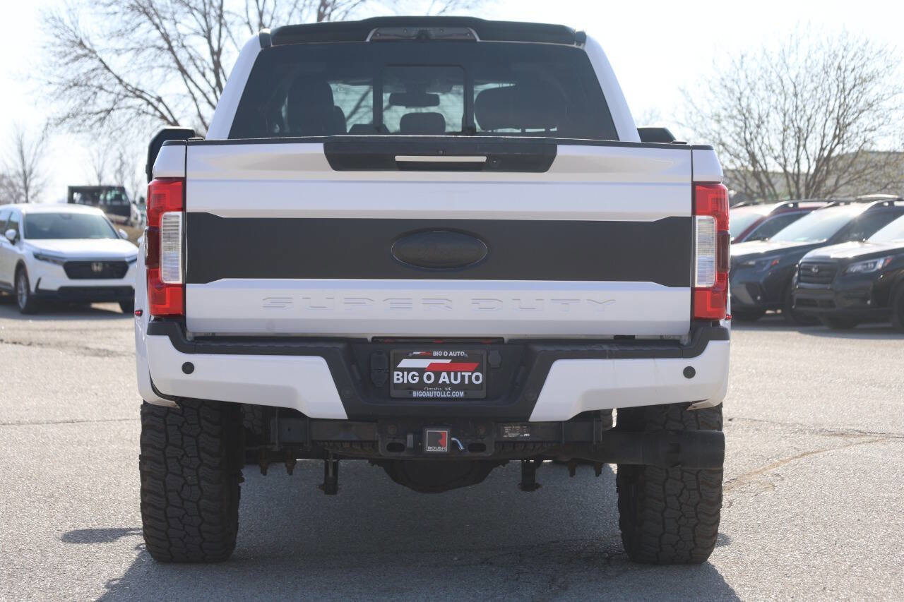 Used 2019 Ford F250 Lariat w/ Lariat Ultimate Package AWD/4WD image 10
