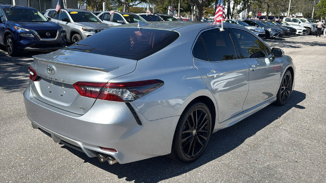 Used 2023 Toyota Camry XSE FWD image 9