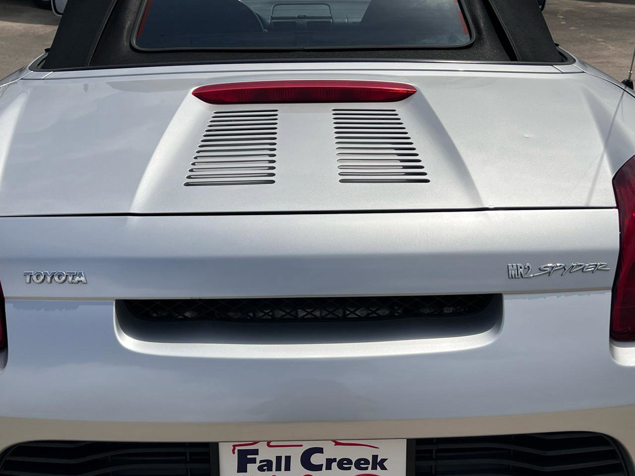 Used 2002 Toyota MR2 RWD image 15