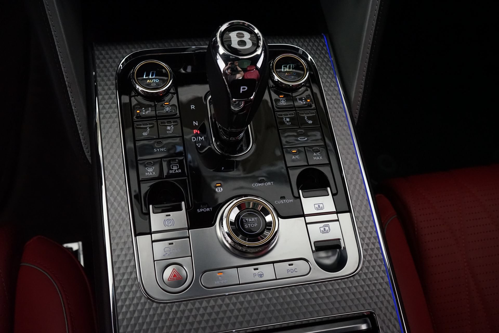Used 2022 Bentley Flying Spur Plug-In Hybrid AWD/4WD image 20