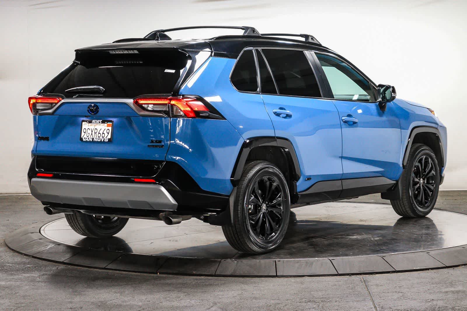 Certified 2023 Toyota RAV4 XSE AWD/4WD image 4