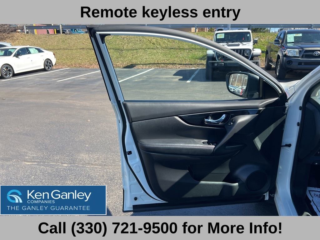 Used 2017 Nissan Rogue Sport SL image 25