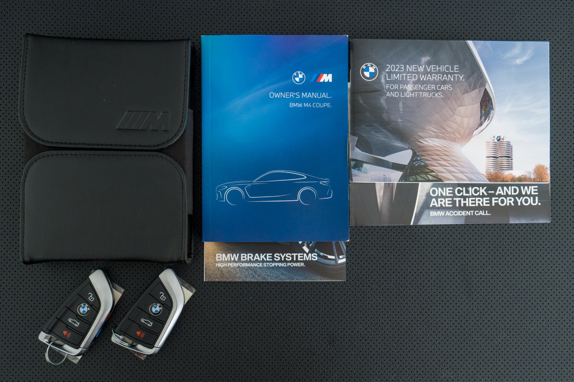 Used 2023 BMW M4 CSL image 21