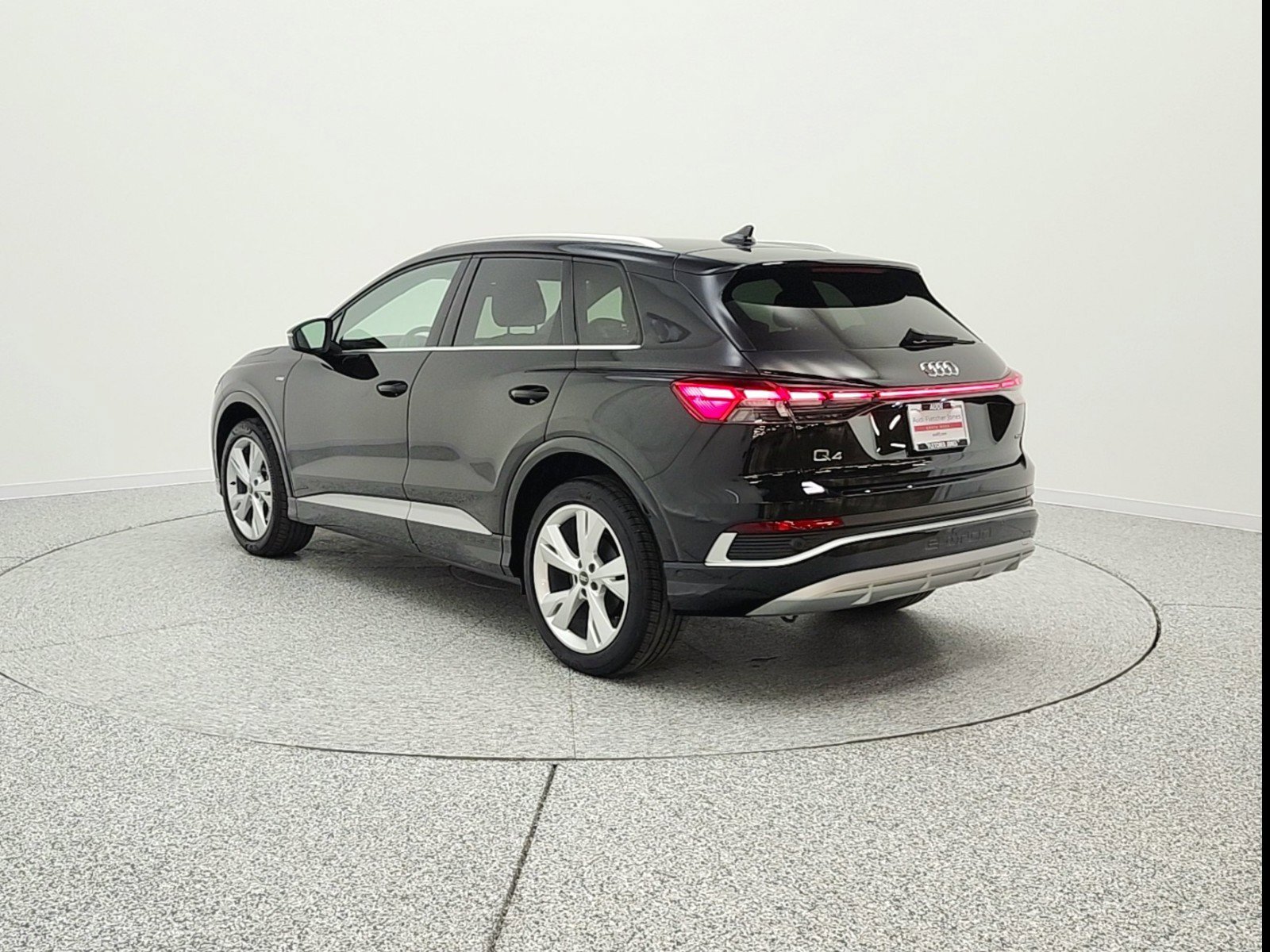 Used 2023 Audi Q4 e-tron Prestige w/ 20" Wheel Package image 7