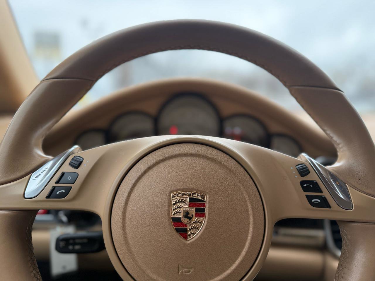 Used 2014 Porsche Panamera S image 31