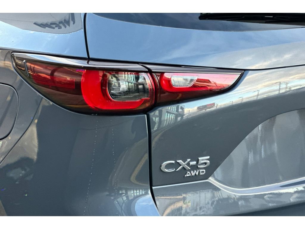New 2025 MAZDA CX-5 Carbon Edition image 25