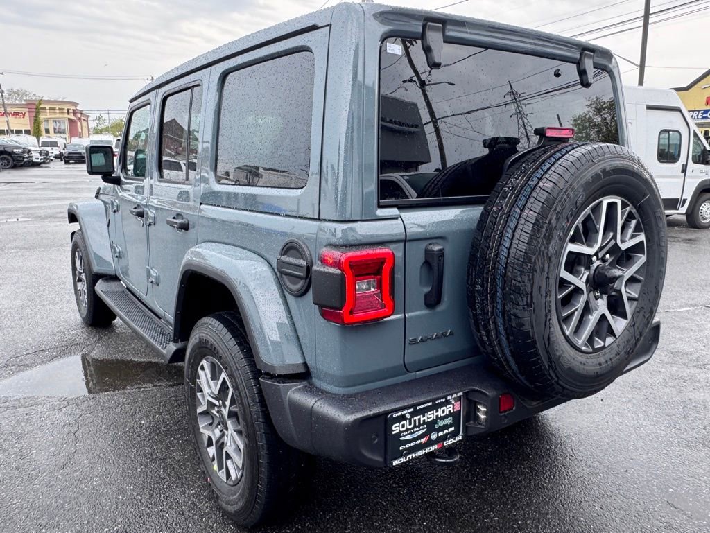 New 2026 Jeep Wrangler Unlimited Sahara AWD/4WD image 5