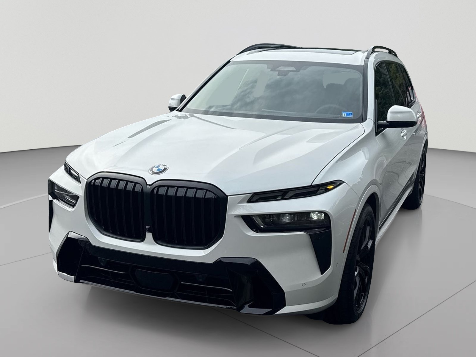 New 2027 BMW X7 xDrive40i w/ M Sport Package