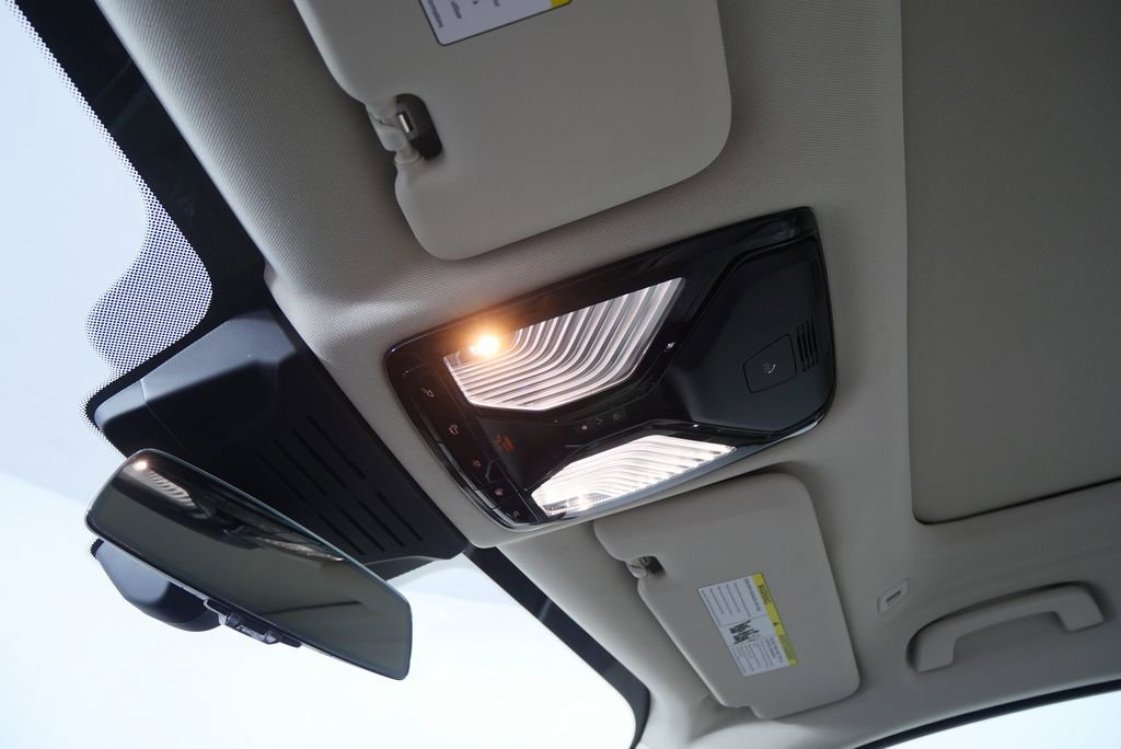 Used 2026 BMW X7 xDrive40i AWD/4WD image 21