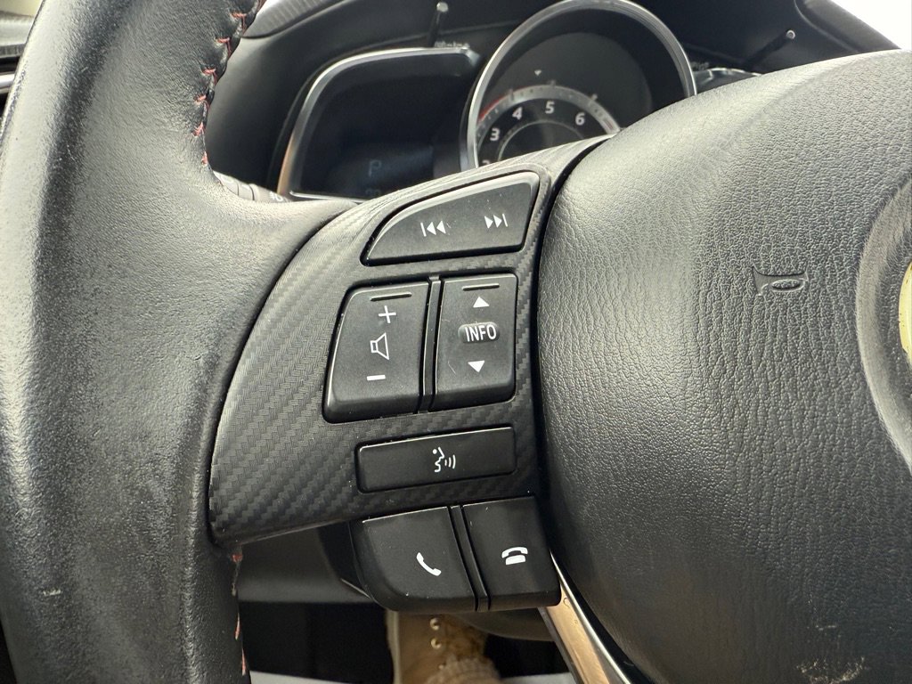 Used 2014 MAZDA MAZDA3 s Touring image 27