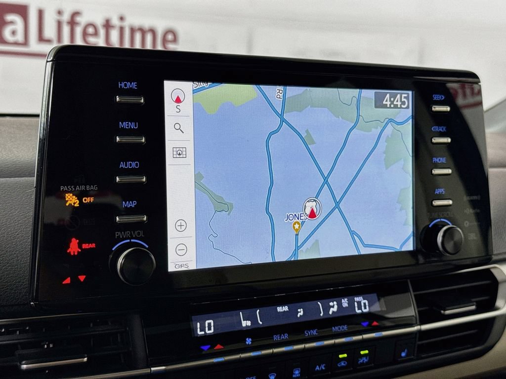 Certified 2022 Toyota Sienna XLE w/ XLE Plus Package FWD image 6