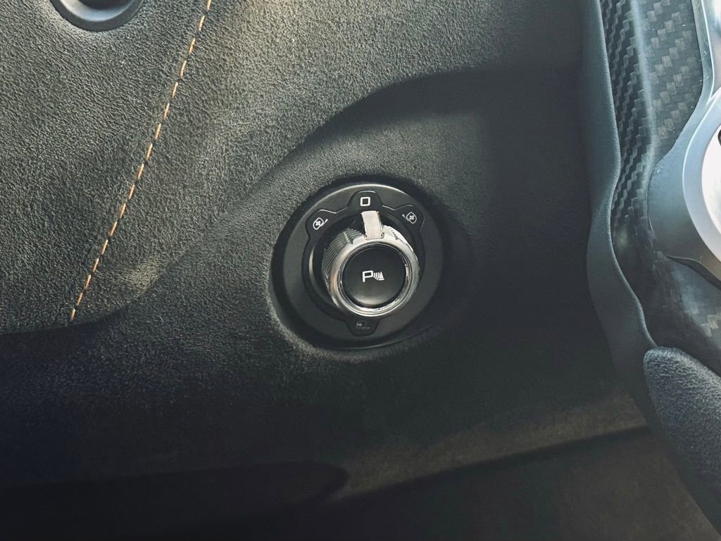 Used 2019 McLaren 720S Performance image 38