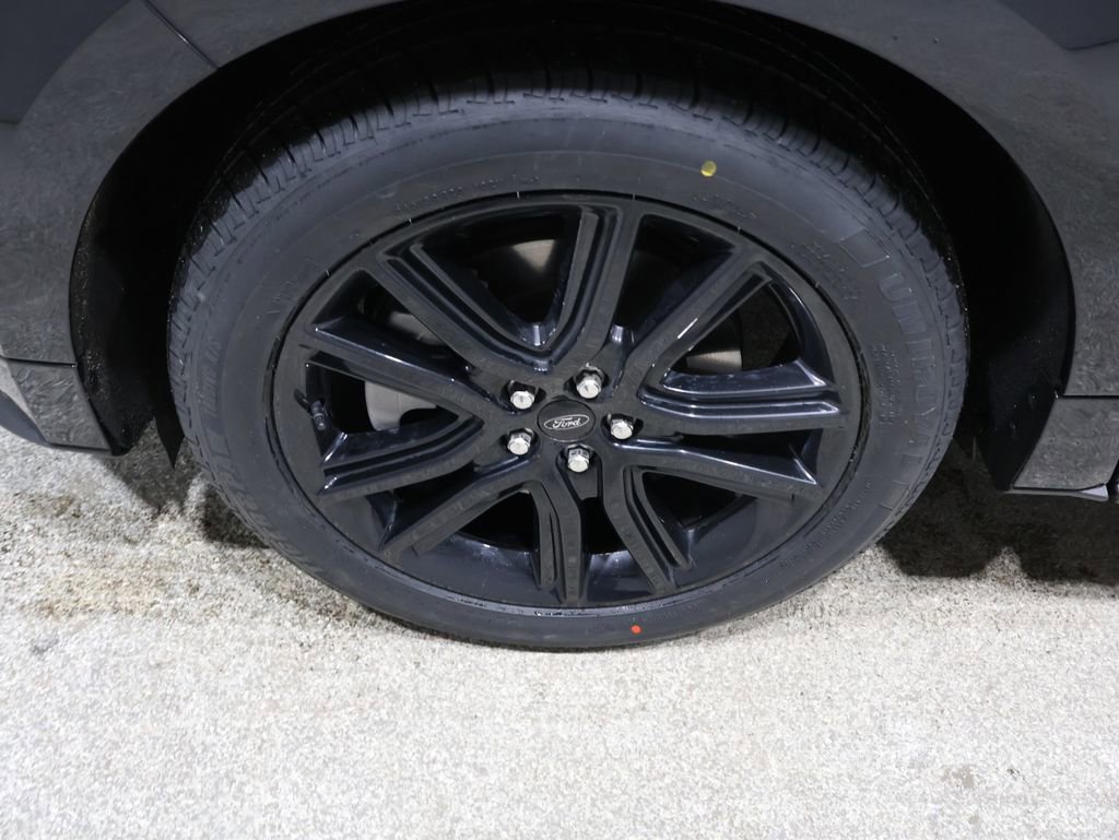 Used 2024 Ford Edge ST-Line image 9