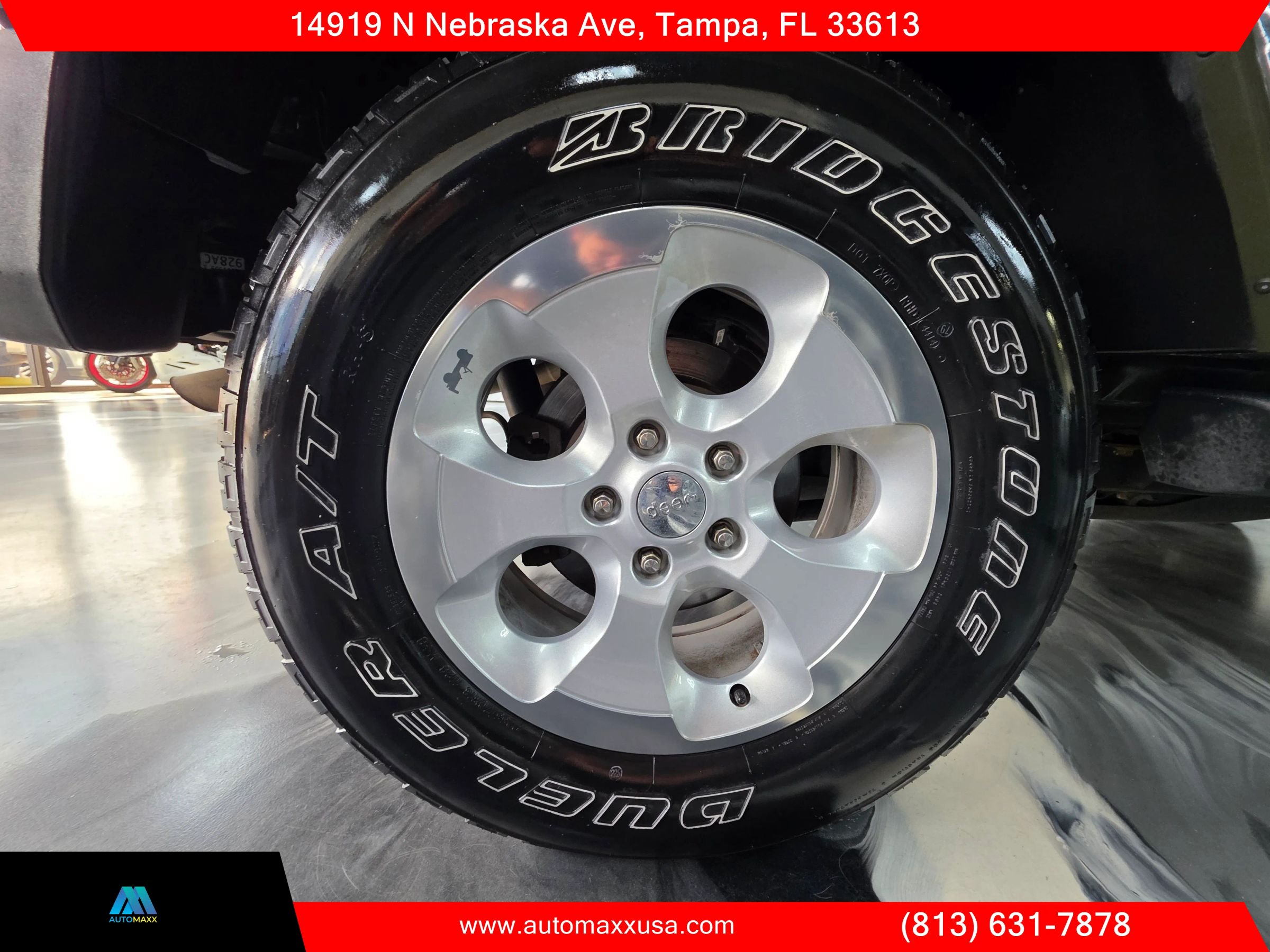 Used 2015 Jeep Wrangler Sahara w/ Connectivity Group AWD/4WD image 37
