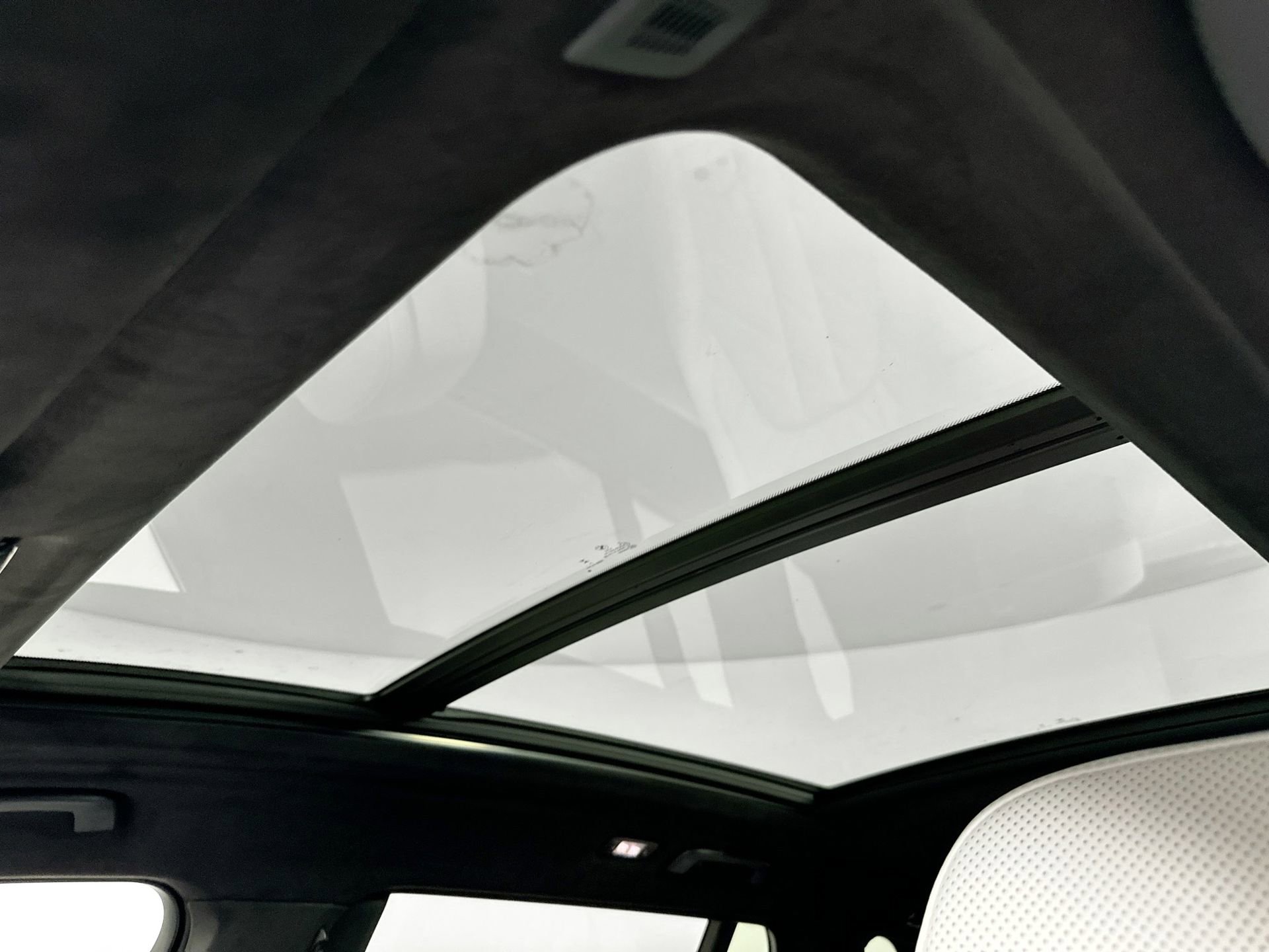 Used 2026 BMW X7 xDrive40i w/ M Sport Package image 18