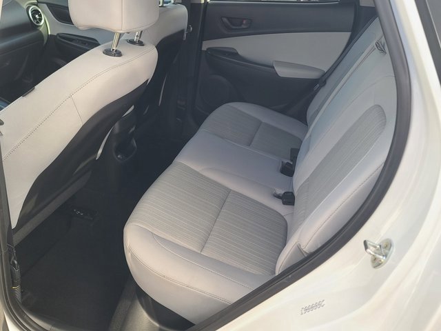 Used 2023 Hyundai Kona SEL image 15