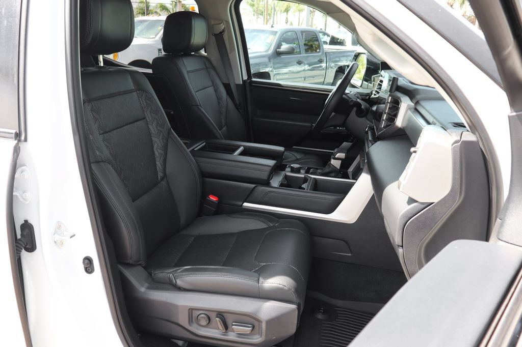 Used 2024 Toyota Tundra Limited AWD/4WD image 51