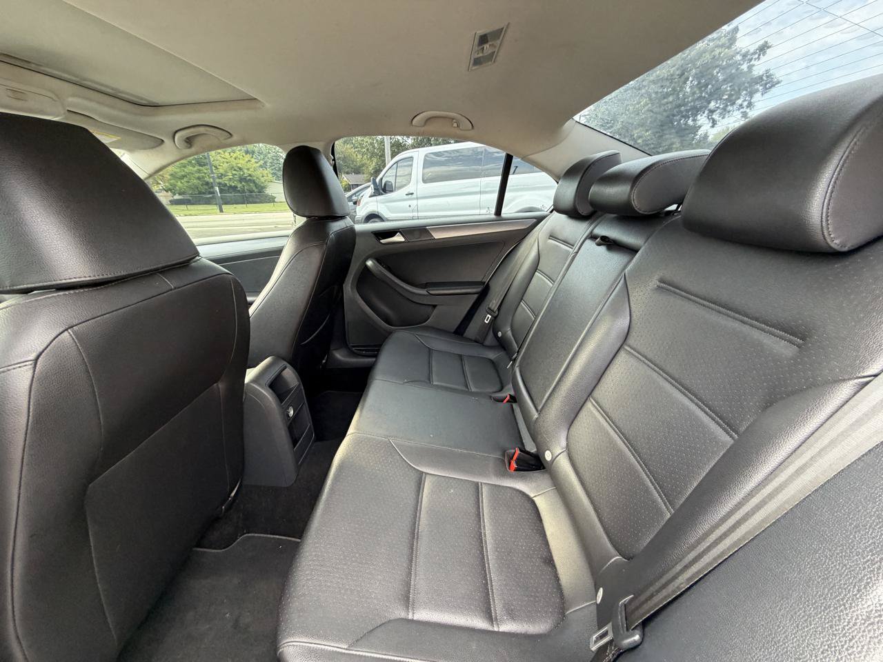 Used 2015 Volkswagen Jetta TDI SE FWD image 29