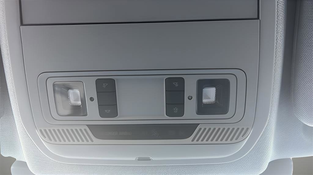 Used 2022 Ford Explorer XLT image 30