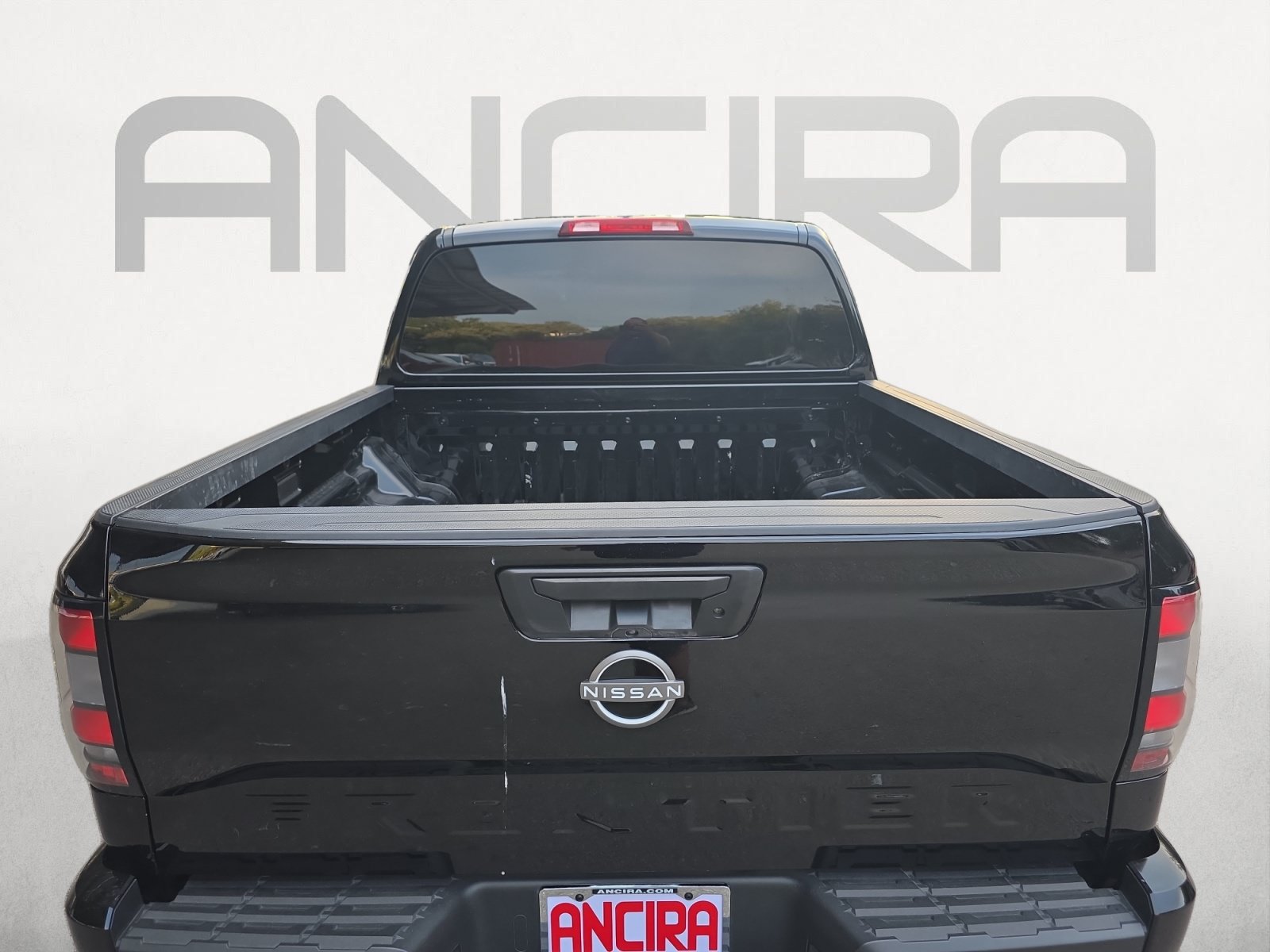 Used 2025 Nissan Frontier SV RWD image 10