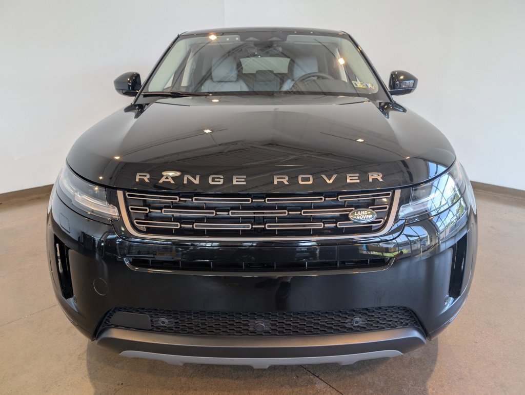 Used 2025 Land Rover Range Rover Evoque S image 2