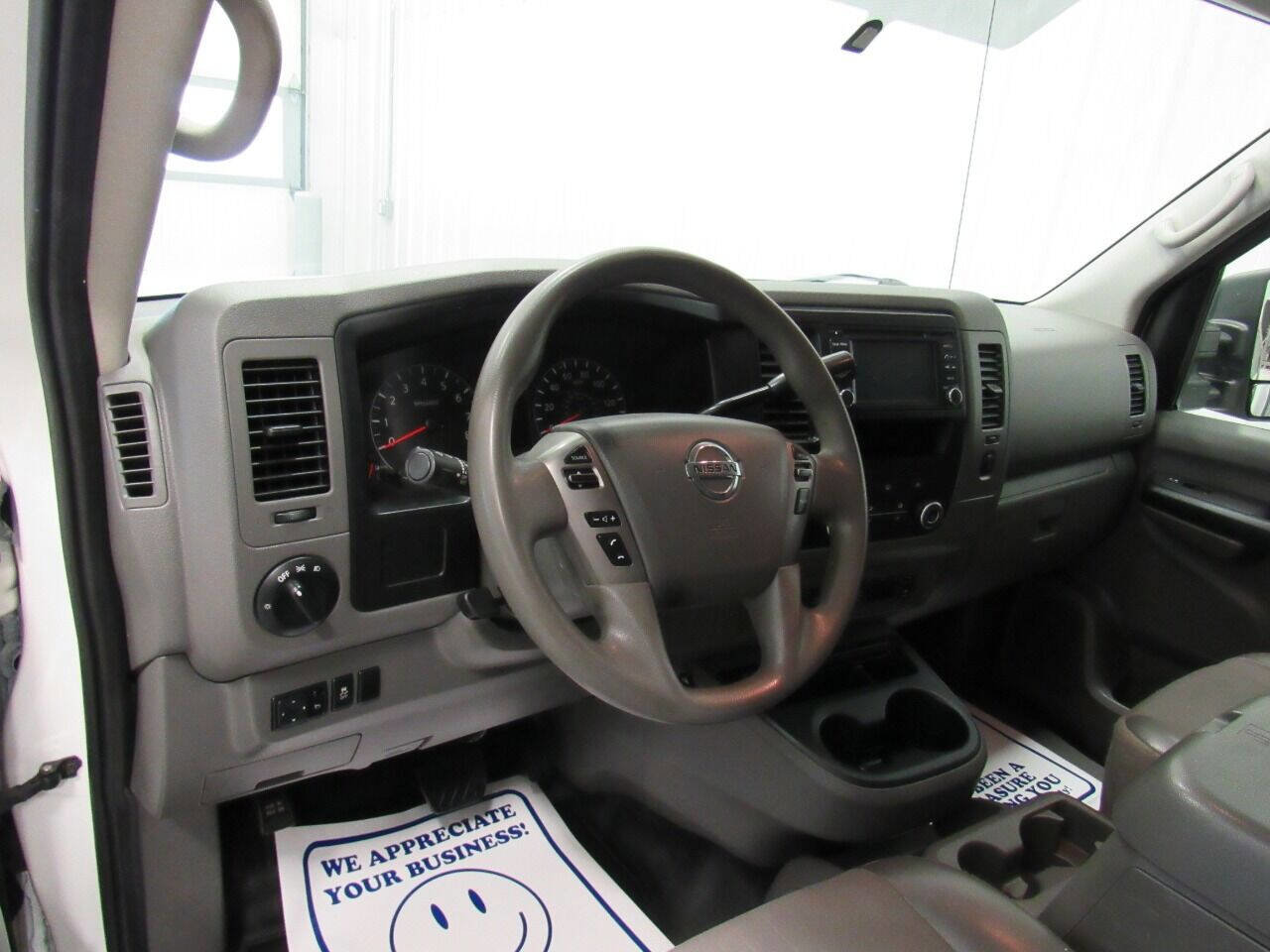 Used 2017 Nissan NV 3500 SV w/ Technology Package image 32