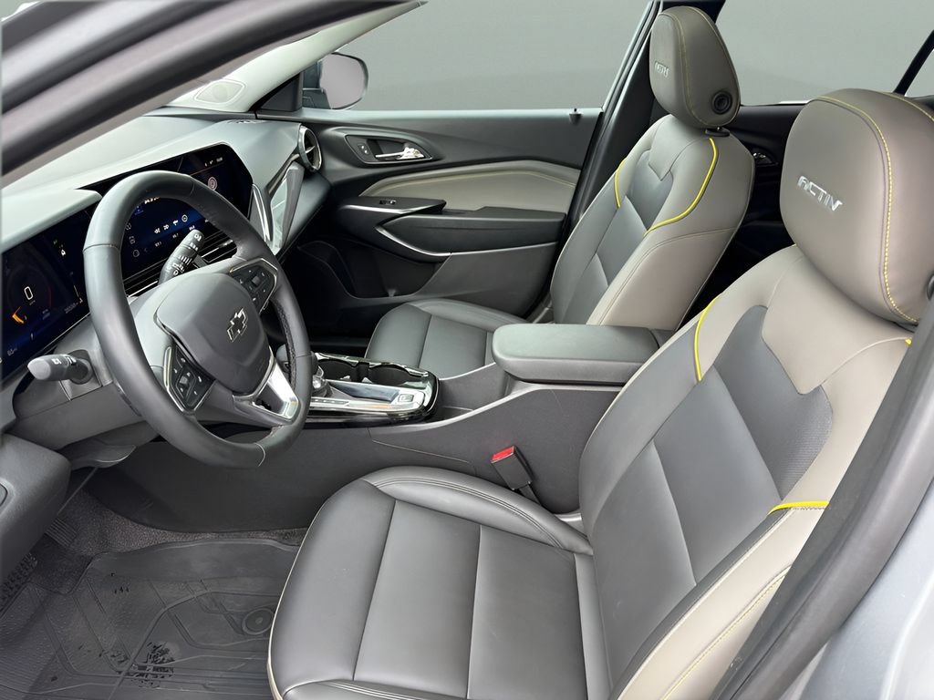 Used 2024 Chevrolet Trax ACTIV w/ Sunroof Package FWD image 9