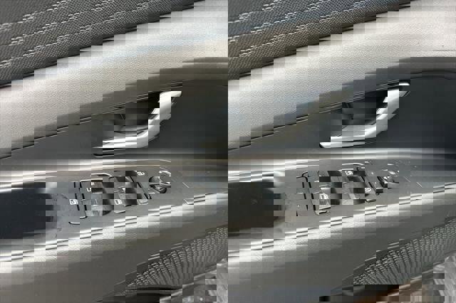 New 2026 Hyundai Elantra Blue image 8