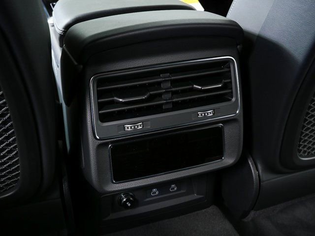 New 2026 Audi SQ8 Prestige image 21