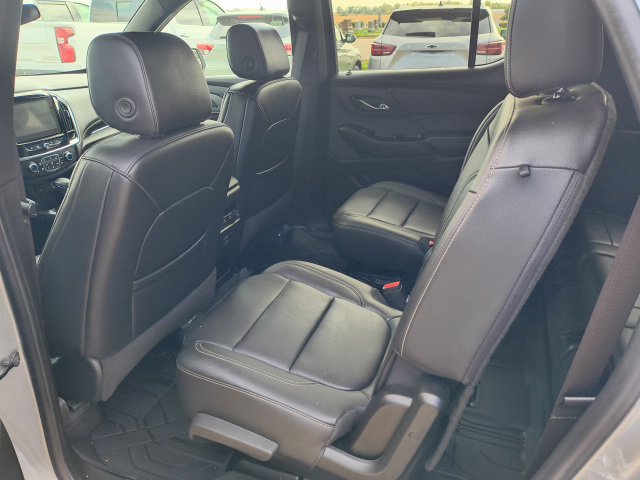 Used 2024 Chevrolet Traverse LT AWD/4WD image 15