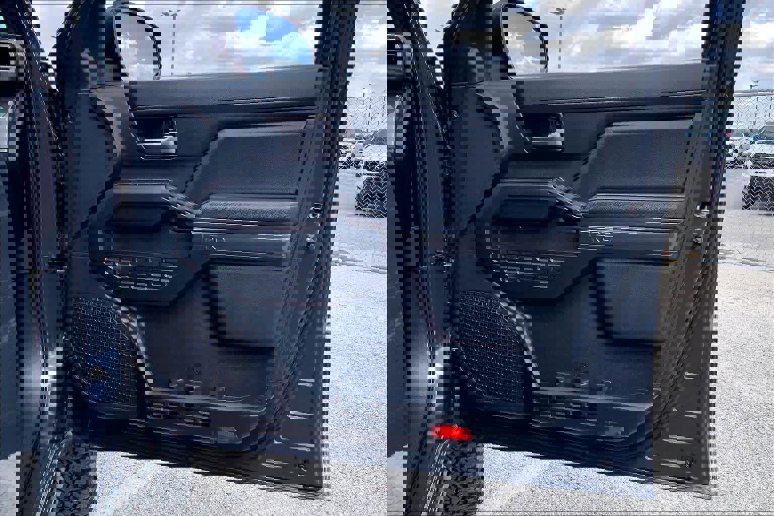 Used 2025 Toyota Tacoma TRD Sport image 22