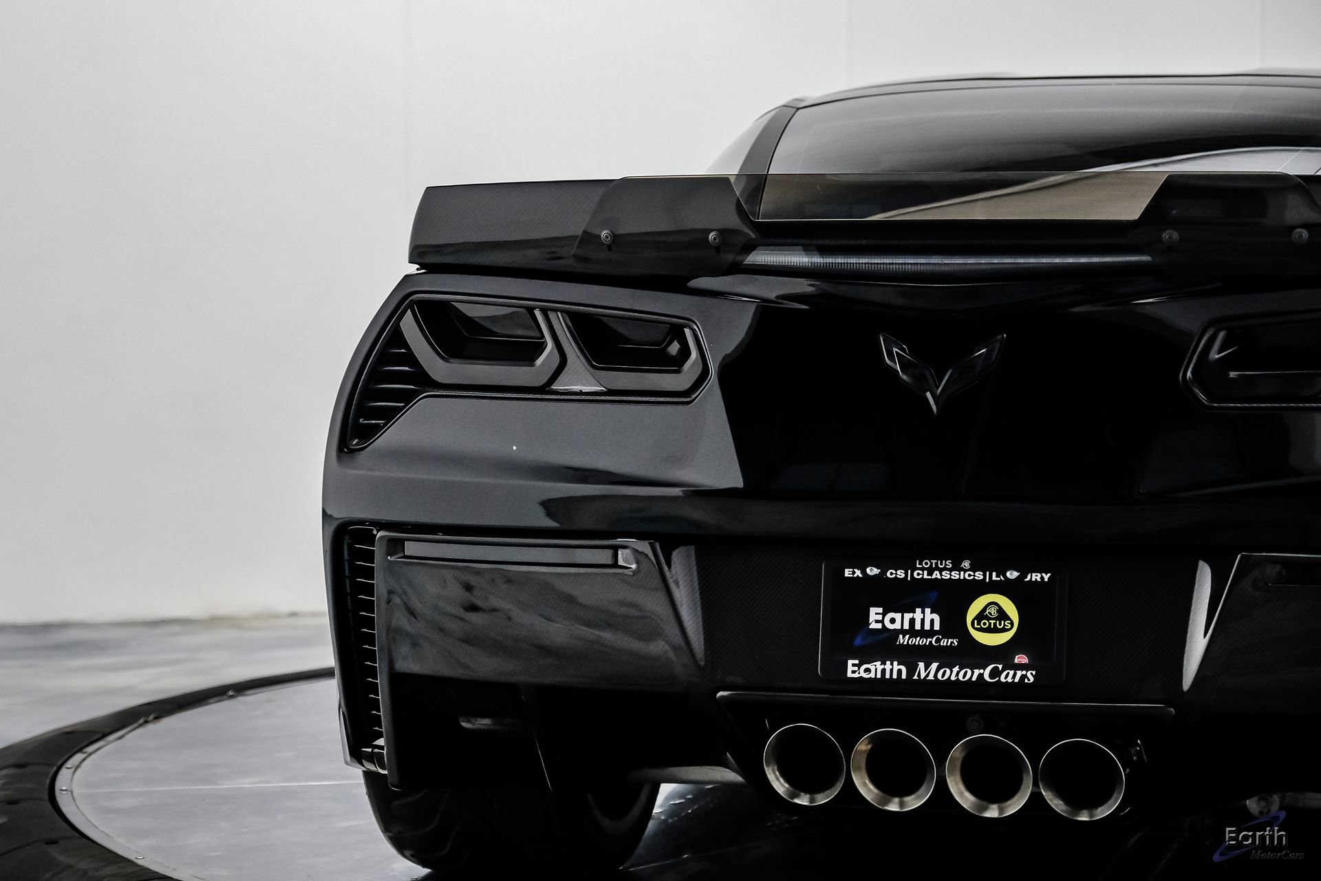 Used 2015 Chevrolet Corvette Z06 w/ 3LZ Preferred Equipment Group image 18