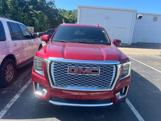 Used 2021 GMC Yukon XL Denali w/ Denali Premium Package RWD image 5