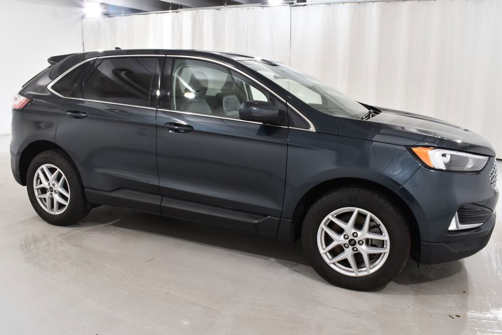 Used 2024 Ford Edge SEL w/ Convenience Package image 5