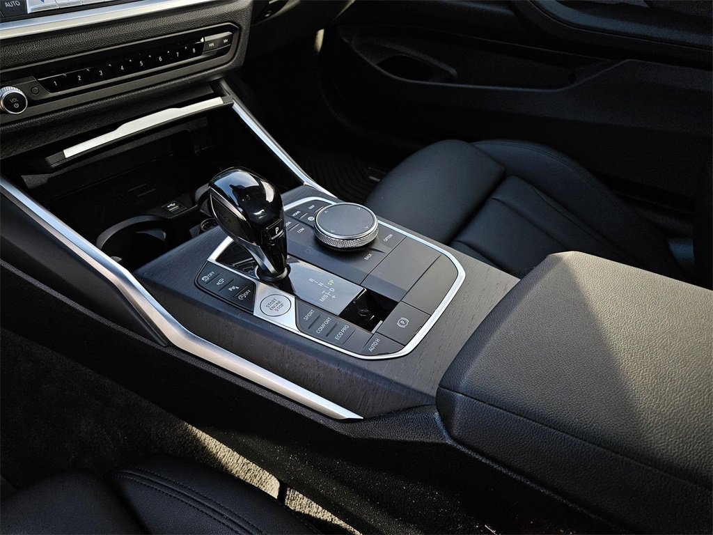 Used 2021 BMW 430i xDrive Coupe w/ Premium Package image 14