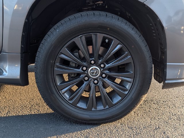Used 2021 Lexus GX 460 Luxury w/ Sport Design Package AWD/4WD image 8