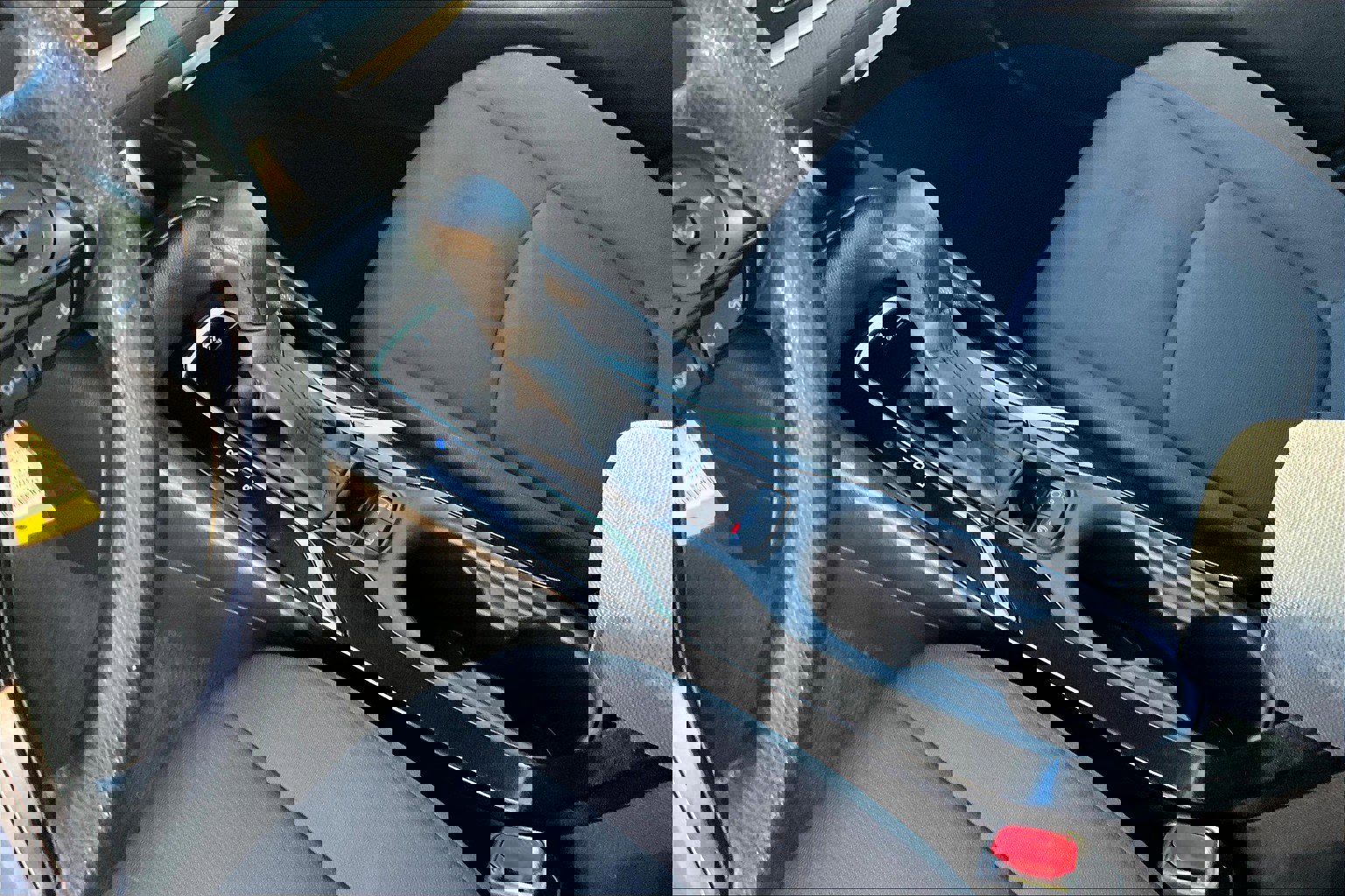 Used 2021 Toyota Corolla LE w/ Carpet Mat Package (TMS) image 13