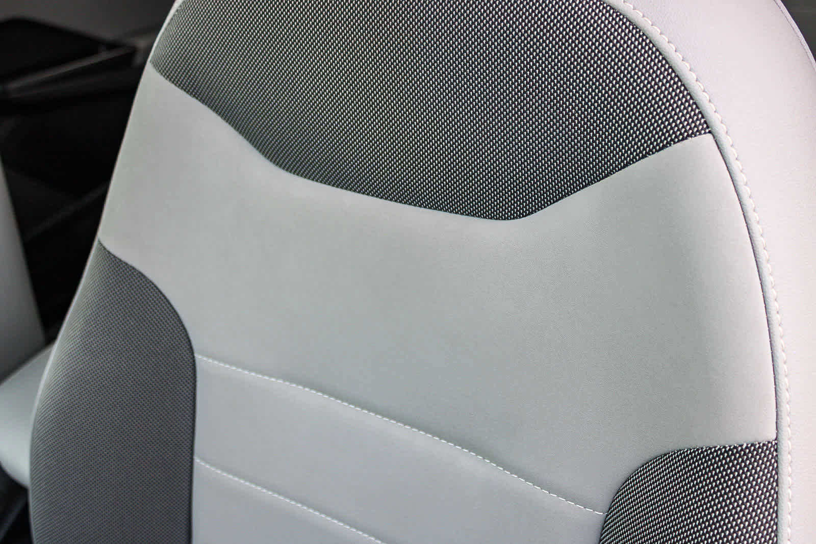 Used 2022 Volkswagen Taos SE w/ Panoramic Sunroof Package FWD image 24